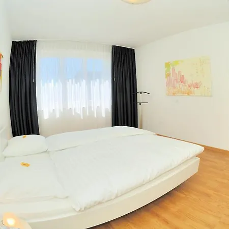 Apartment Cozy 1br Near With Balcony - Mill 422