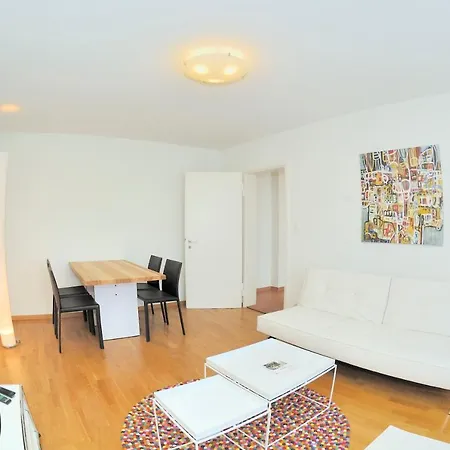 Cozy 1br Near With Balcony - Mill 422 Apartment *